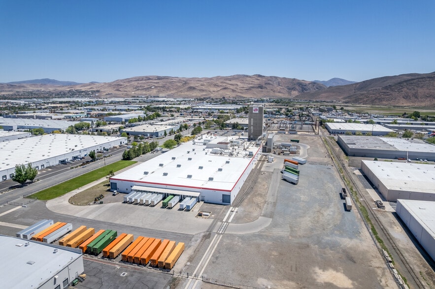1055 E Greg St, Sparks, NV for lease - Building Photo - Image 3 of 4