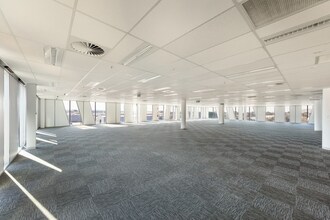 3 Acacia Pl, Notting Hill for lease Interior Photo- Image 2 of 2