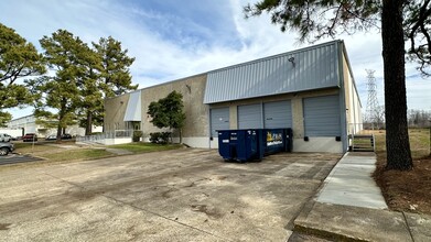 4040 Delp, Memphis, TN for lease Building Photo- Image 2 of 13