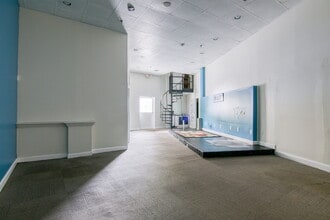 60 Shaker Rd, East Longmeadow, MA à louer Photo intérieure- Image 1 de 1