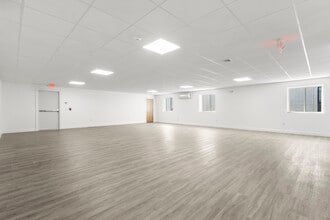 1016 Park Ave, Cranston, RI for sale Interior Photo- Image 2 of 19