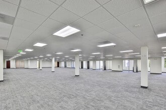 26610 Agoura Rd, Calabasas, CA à louer Photo intérieure- Image 2 de 5