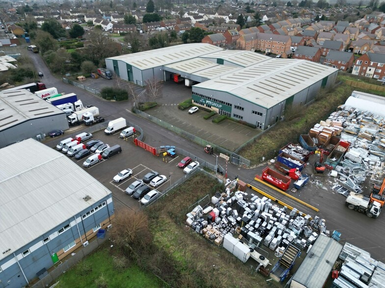 23 Mallard Close, Earls Barton for lease - Building Photo - Image 1 of 6