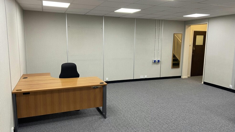 Collingwood Rd, Coventry for lease - Building Photo - Image 3 of 8