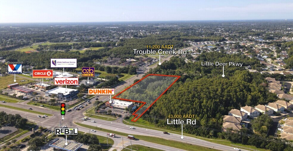 8689 Trouble Creek Rd, New Port Richey, FL à vendre - Photo du bâtiment - Image 3 de 3