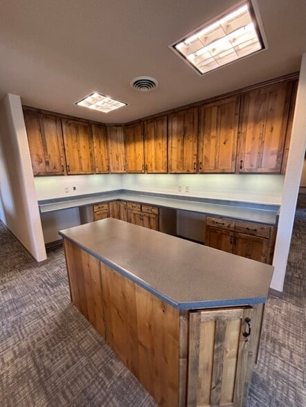 1720 Jet Stream Dr, Colorado Springs, CO for lease - Building Photo - Image 3 of 4