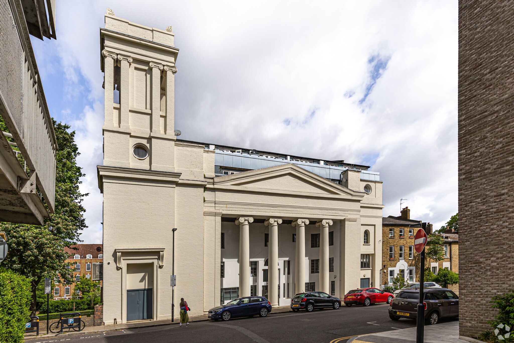 Chillingworth Rd, London for lease Primary Photo- Image 1 of 31