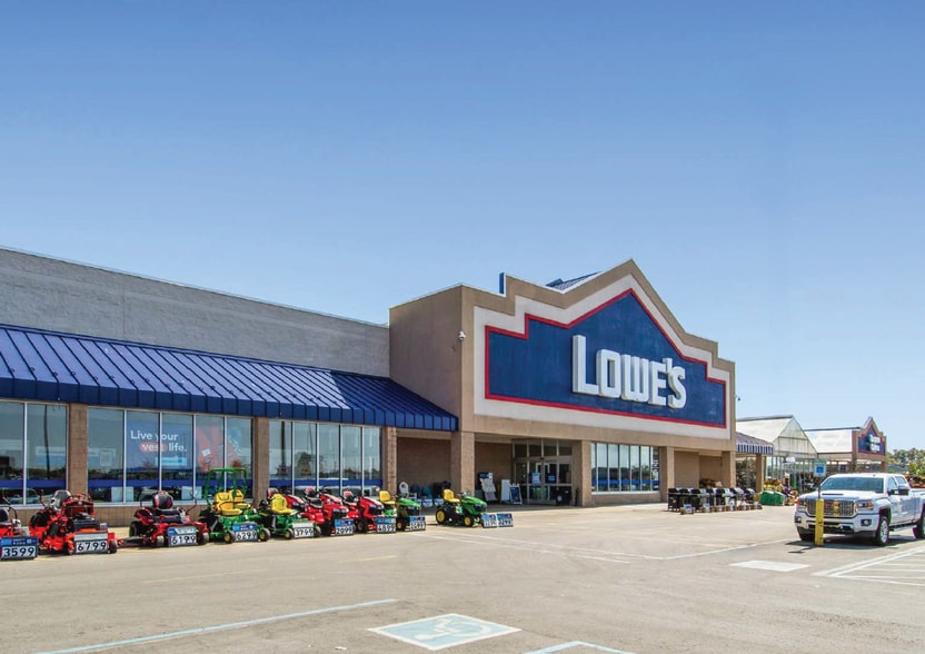 1369 Division St, Adrian, MI à vendre - Photo du bâtiment - Image 1 de 8