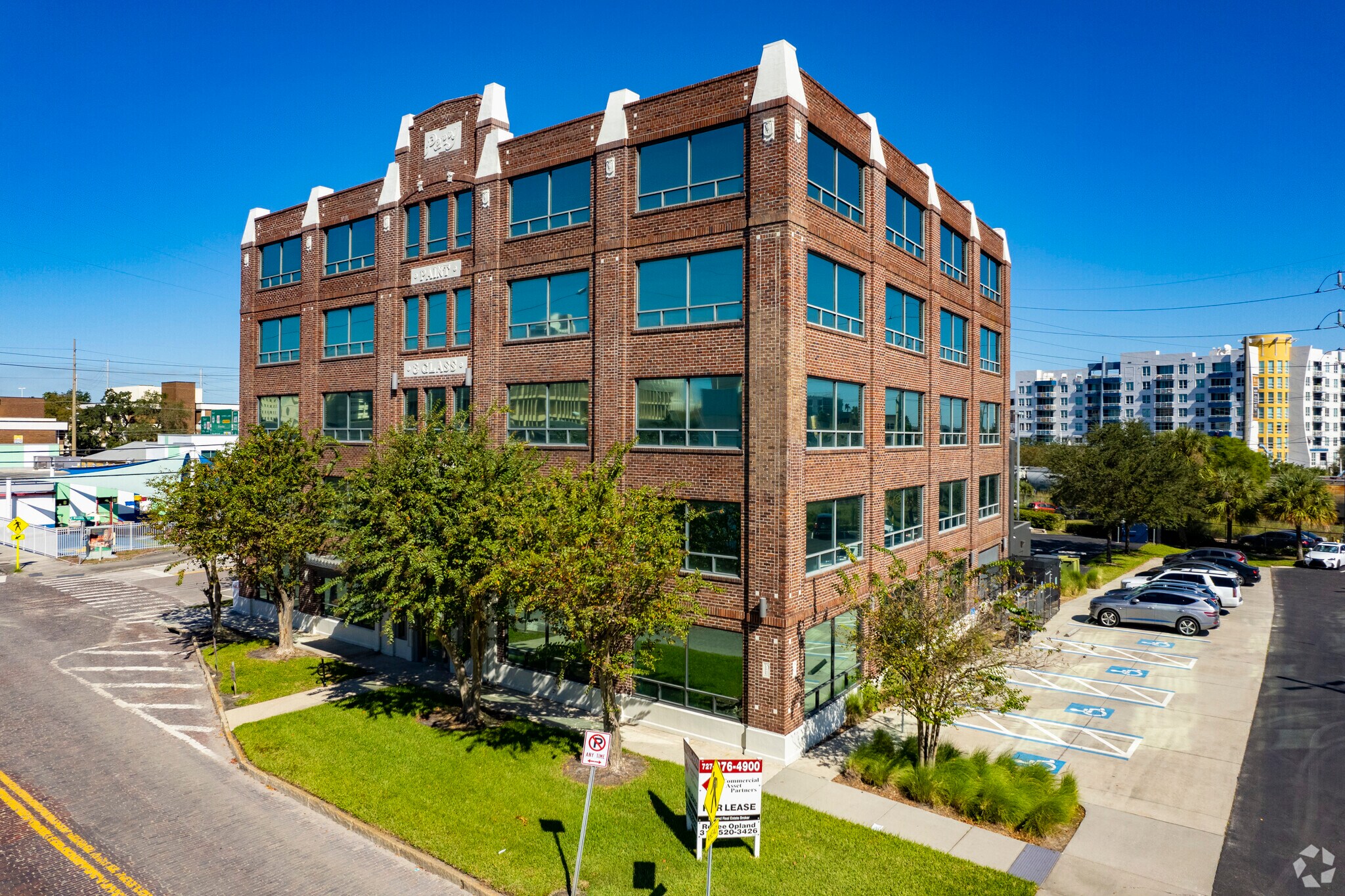 109 N Brush St, Tampa, FL à louer Photo du bâtiment- Image 1 de 13