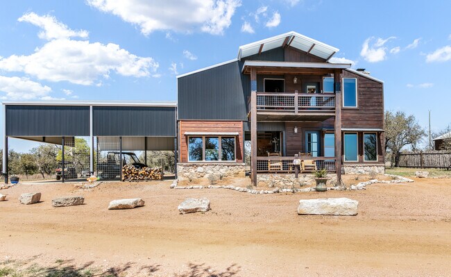 More details for 100 Five Star Trl, Fredericksburg, TX - Hospitality for Sale