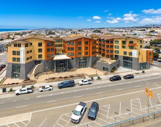 Plus de détails pour 2800 Sloat Blvd, San Francisco, CA - Commerce de détail à louer
