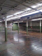 501 E Naomi St, Randleman, NC à vendre Photo intérieure- Image 2 de 10