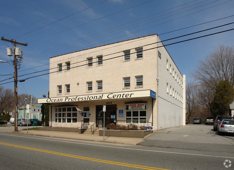 464 Ocean Ave, New London, CT for lease - Building Photo - Image 2 of 4