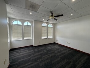 2905 Bayshore Blvd, Tampa, FL for lease Interior Photo- Image 1 of 20