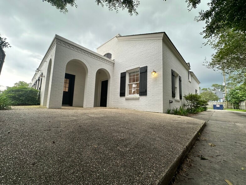 9854 Professional Blvd, Baton Rouge, LA à louer - Photo du bâtiment - Image 2 de 16