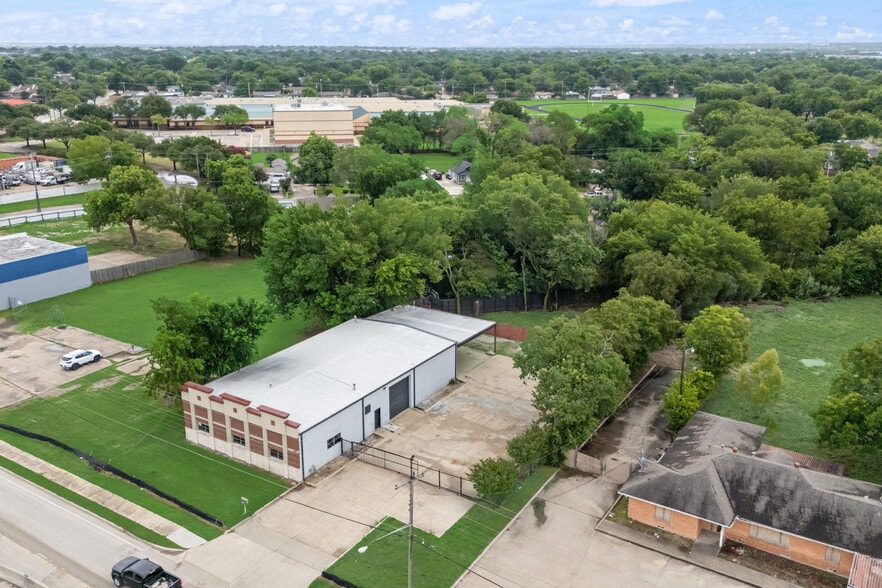 1320 US-80 E, Mesquite, TX for sale - Building Photo - Image 2 of 16