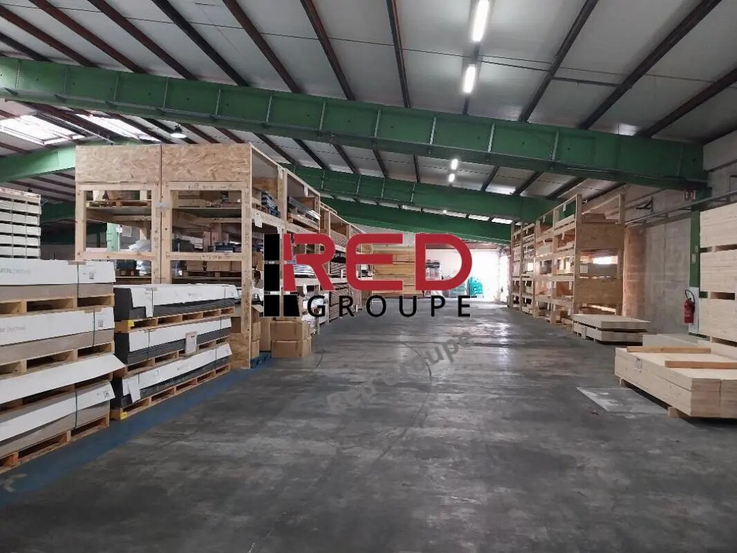 Industrial in Châteauneuf-le-Rouge for lease Building Photo- Image 1 of 4