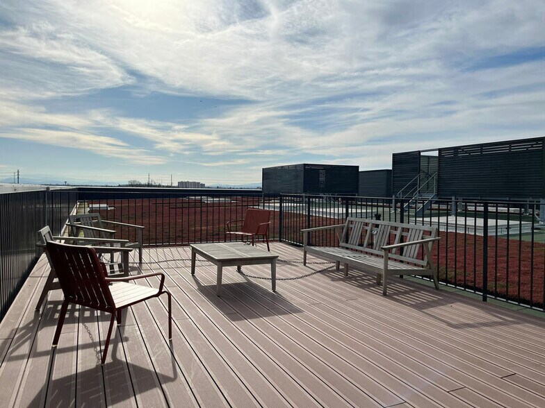 25 Route De Lyon, Saint-Priest for lease - Building Photo - Image 3 of 15