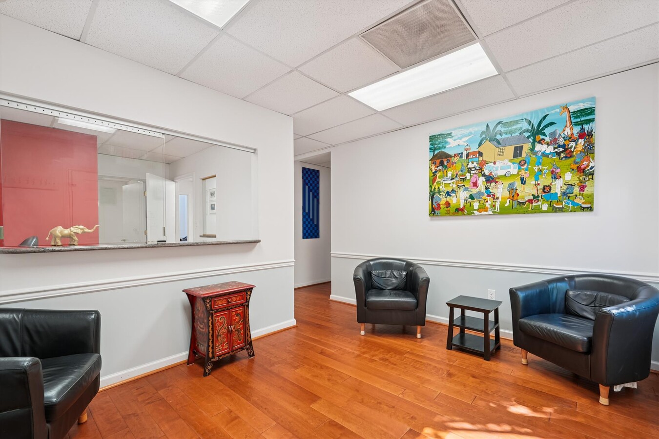 9025 Shady Grove Ct, Gaithersburg, MD 20877 - Unit 9025 -  - Interior Photo - Image 2 of 10