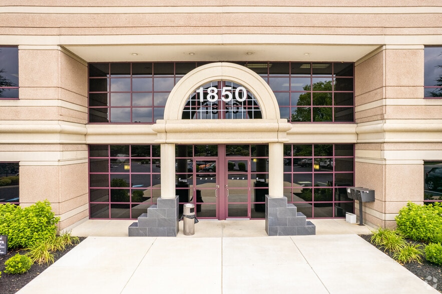 1850 William Penn Way, Lancaster, PA à louer - Photo du bâtiment - Image 3 de 6