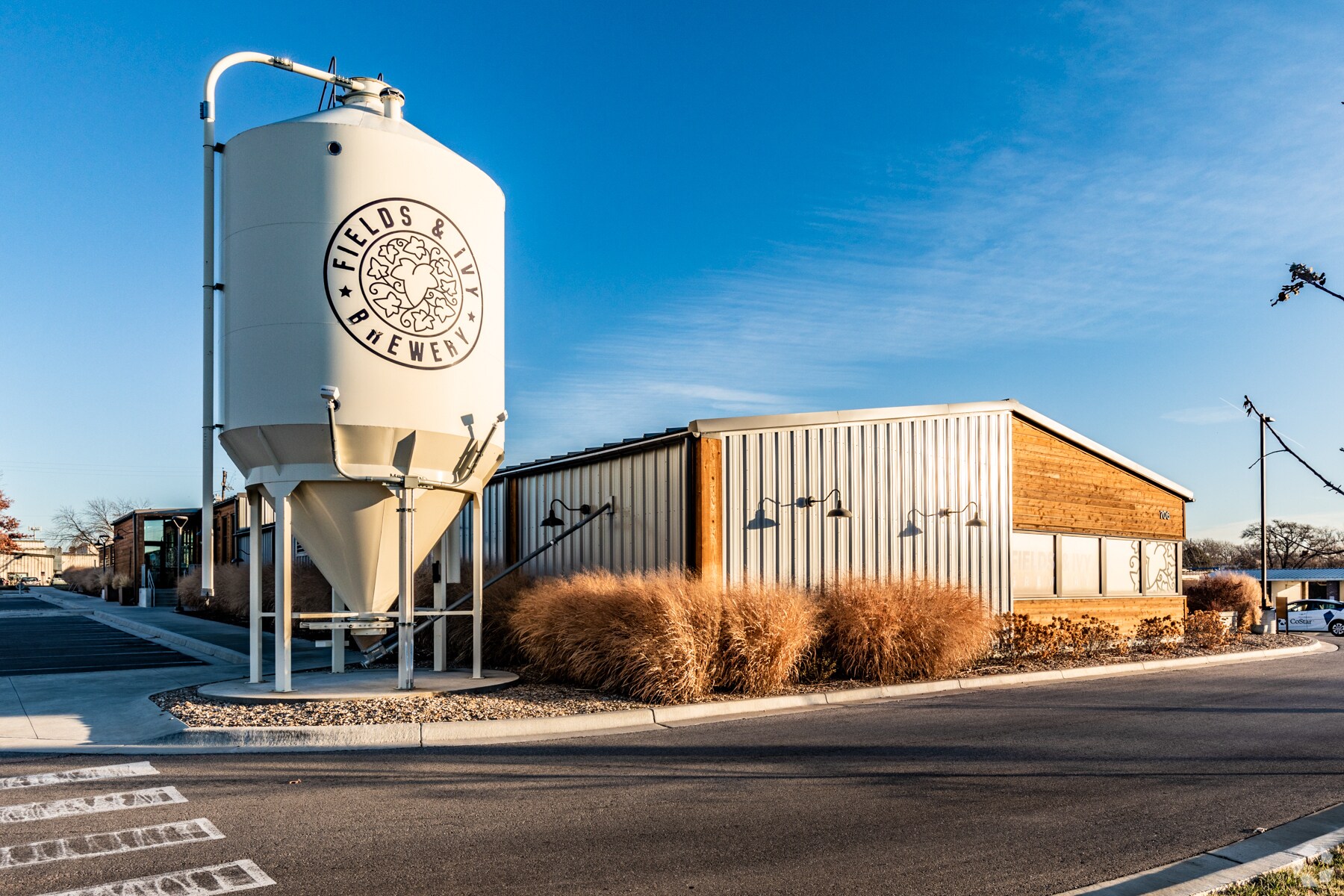 706 E 23rd St, Lawrence, KS à vendre Photo principale- Image 1 de 17