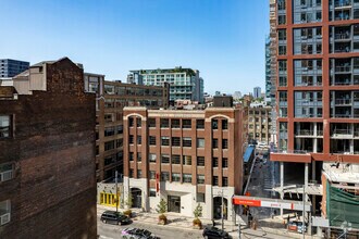 358-360 Adelaide St W, Toronto, ON - AERIAL  map view