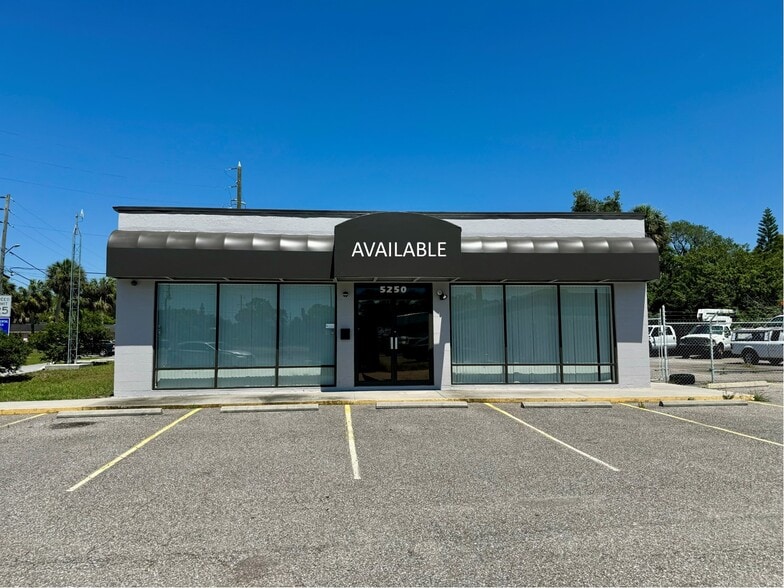 5250 Avery Rd, New Port Richey, FL for lease - Primary Photo - Image 1 of 12