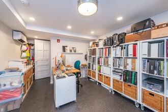 419 Washington St, Hoboken, NJ for lease Interior Photo- Image 2 of 8