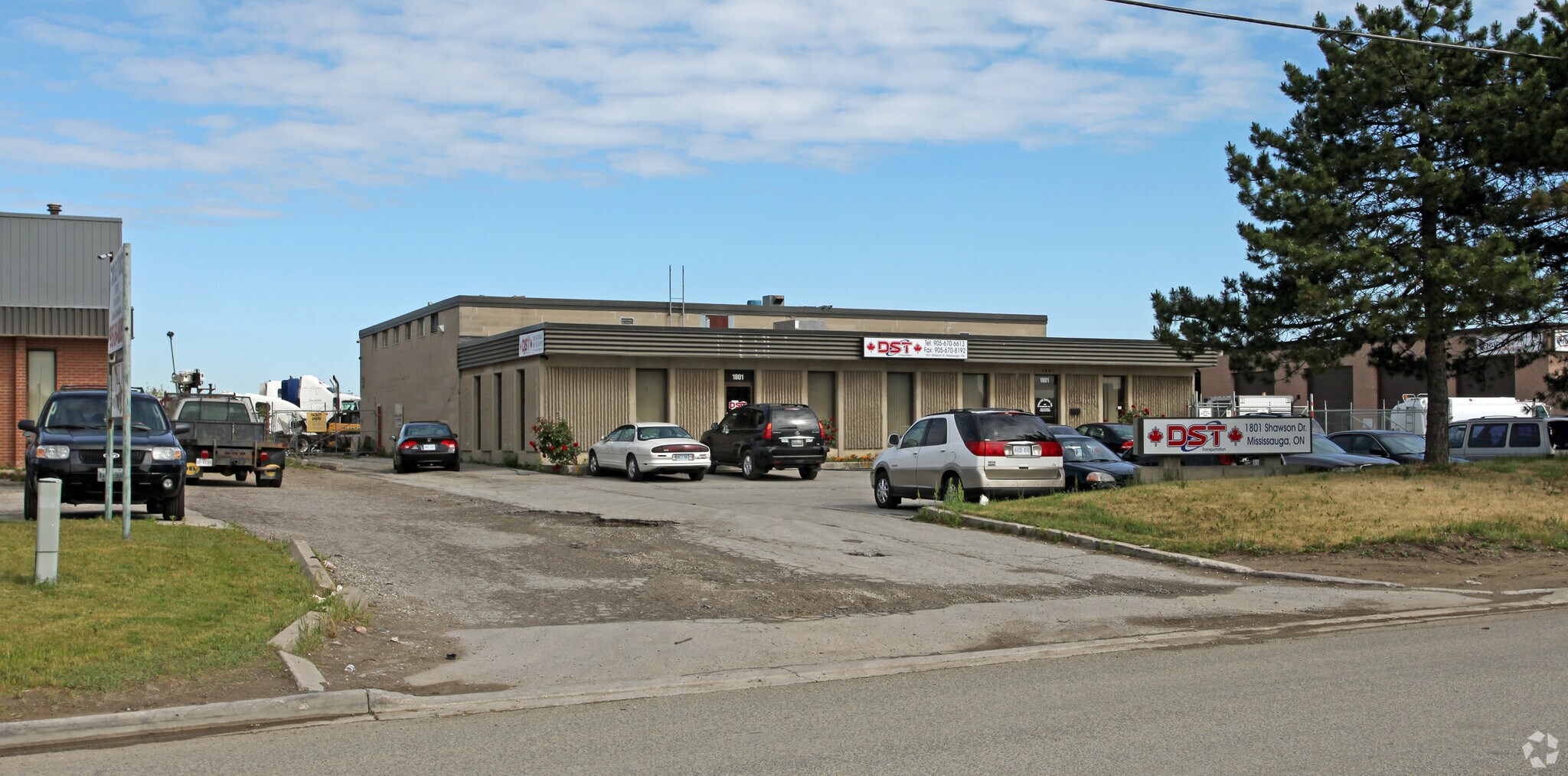 1801 Shawson Dr, Mississauga, ON à vendre Photo du bâtiment- Image 1 de 10