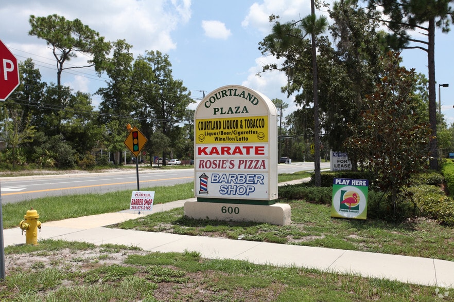 600 Courtland Blvd, Deltona, FL for lease - Building Photo - Image 3 of 3