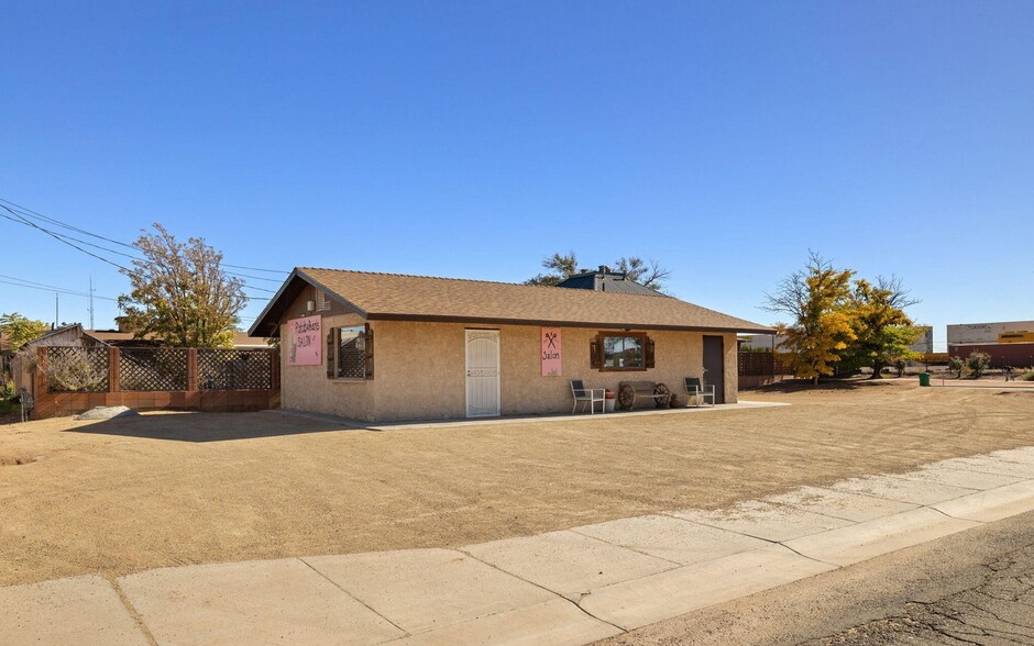100 N Winslow Ave, Winslow, AZ à vendre - Photo principale - Image 1 de 27