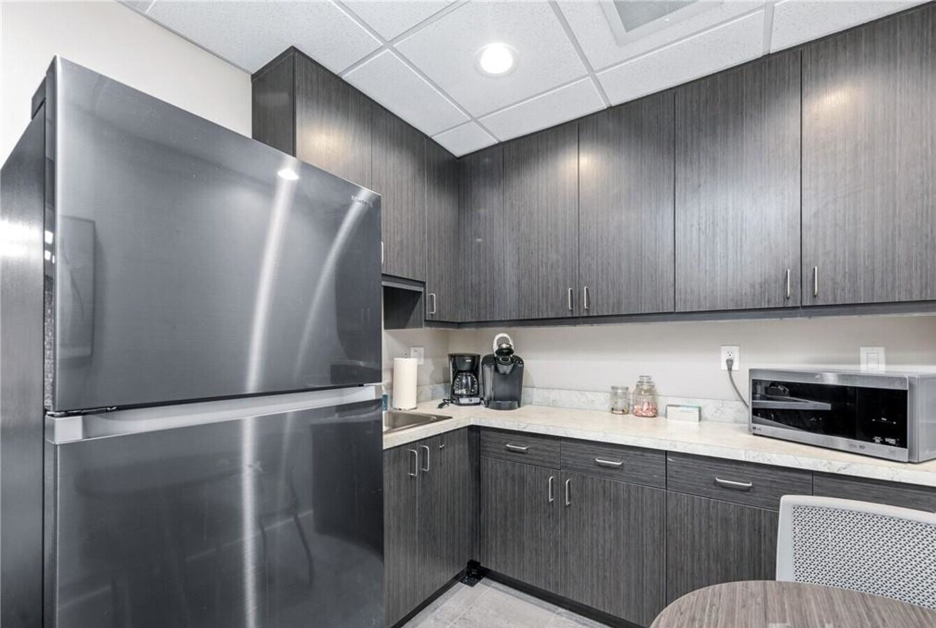 5 Doctors Park, Asheville, NC 28801 - Unité 5E -  - Photo intérieure - Image 1 of 4