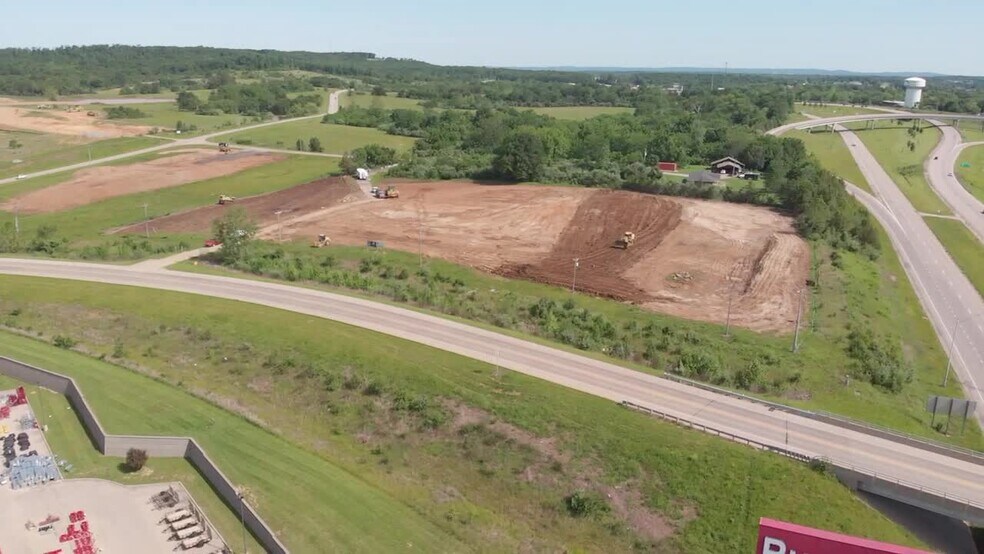 Highway 67 & Maple Street, Farmington, MO à vendre - Vidéo sur l’inscription commerciale - Image 3 de 13