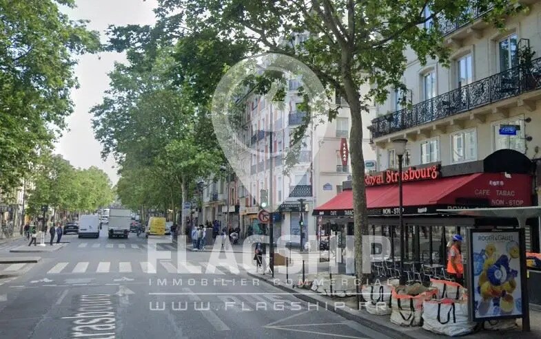 Office in Paris for sale - Building Photo - Image 2 of 3