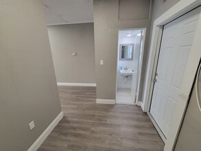 1235 Florida Ave S, Rockledge, FL à louer Photo intérieure- Image 2 de 4