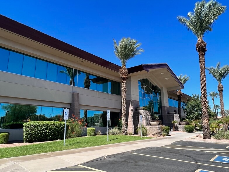 3930 E Ray Rd, Phoenix, AZ à louer - Photo du bâtiment - Image 3 de 30