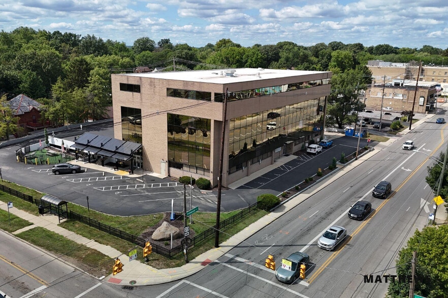 510 E North Broadway St, Columbus, OH for sale - Building Photo - Image 1 of 3