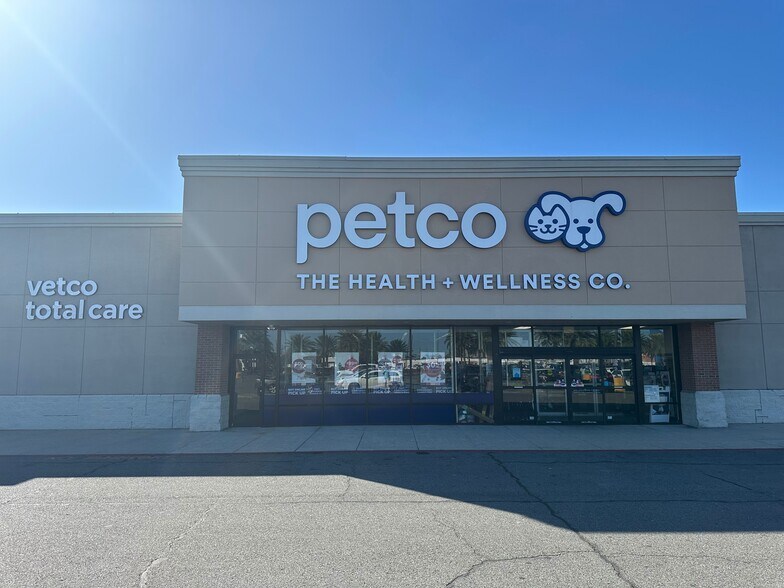 1601 Westbank Expy, Harvey, LA à louer - Photo du bâtiment - Image 3 de 11