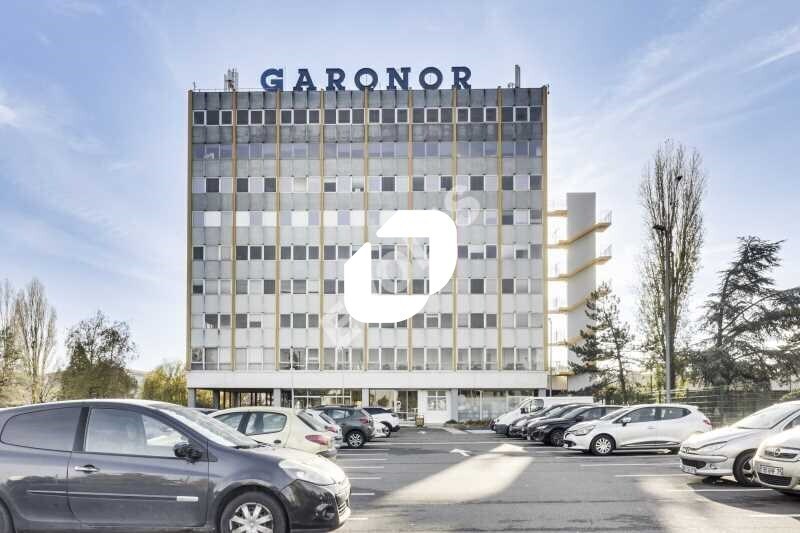 Bureau dans Aulnay-sous-Bois à louer - Photo du bâtiment - Image 3 de 15