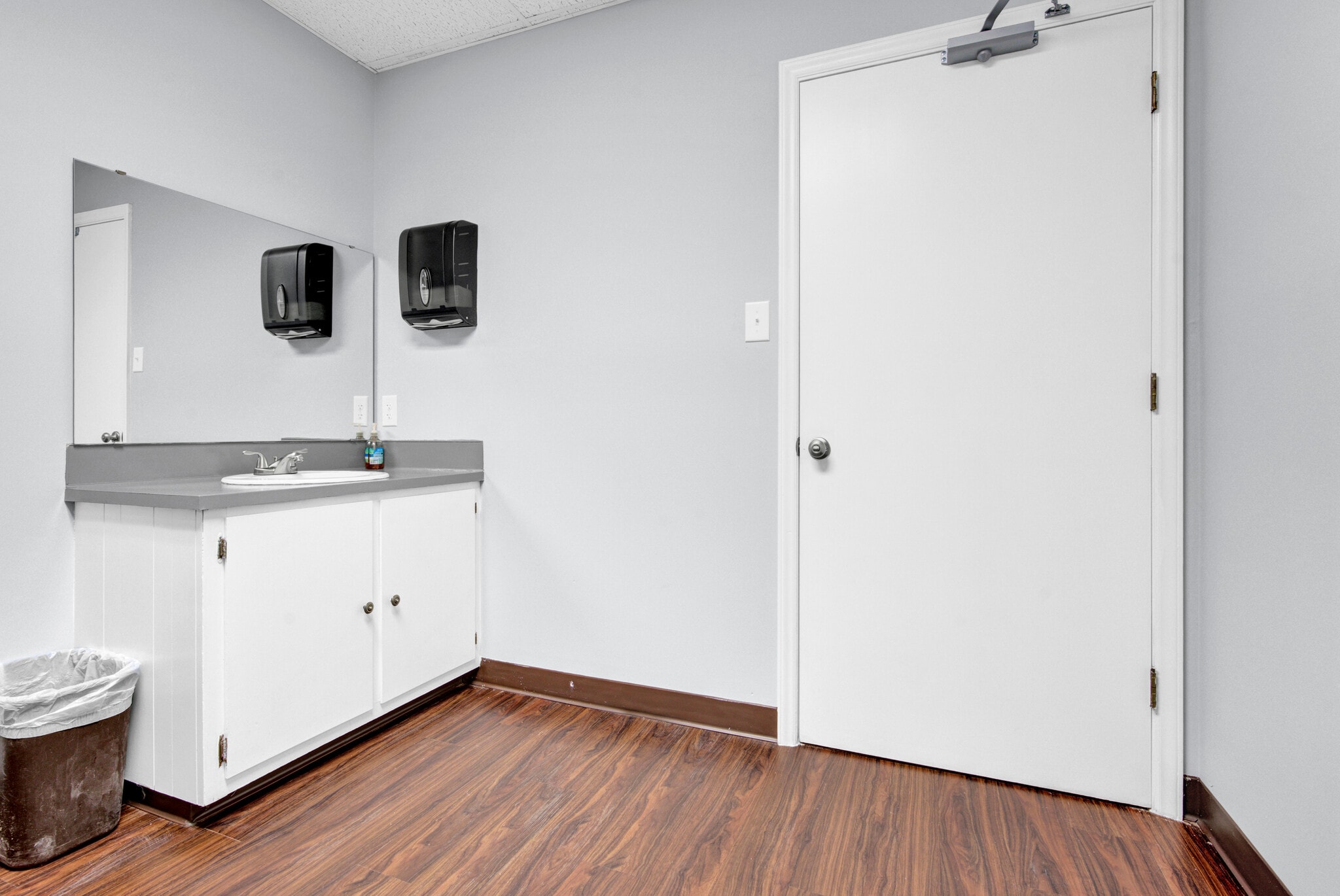 1473 Dale Earnhardt Blvd, Kannapolis, NC à louer Photo intérieure- Image 1 de 14