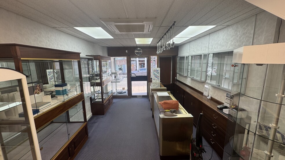 67 Regent St, Leamington Spa for lease - Building Photo - Image 3 of 13