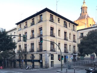 Plus de détails pour Plaza de la Cruz Verde, 1, Madrid - Multi-résidentiel à vendre