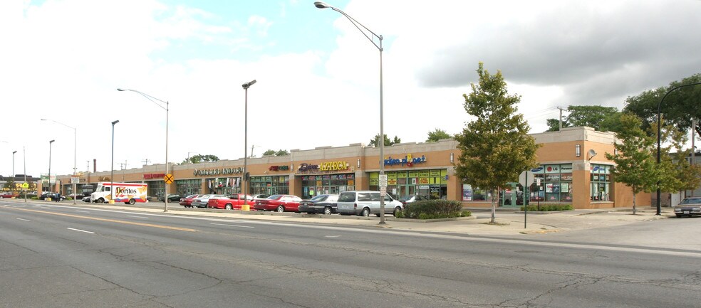 1601-1747 S Cicero Ave, Cicero, IL à louer - Photo du bâtiment - Image 2 de 51