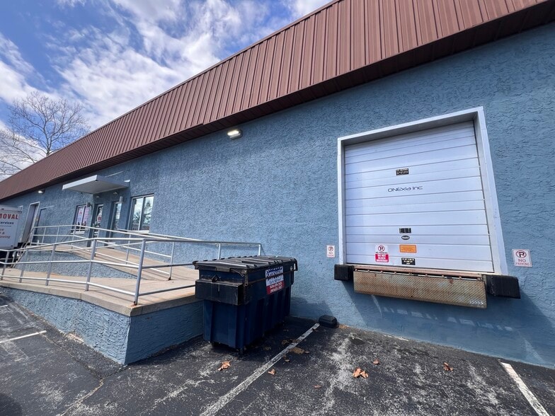 243-251 Welsh Pool Rd, Exton, PA for lease - Building Photo - Image 2 of 6