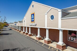 Plus de détails pour 870-888 W Main Rd, Middletown, RI - Commerce de détail à louer