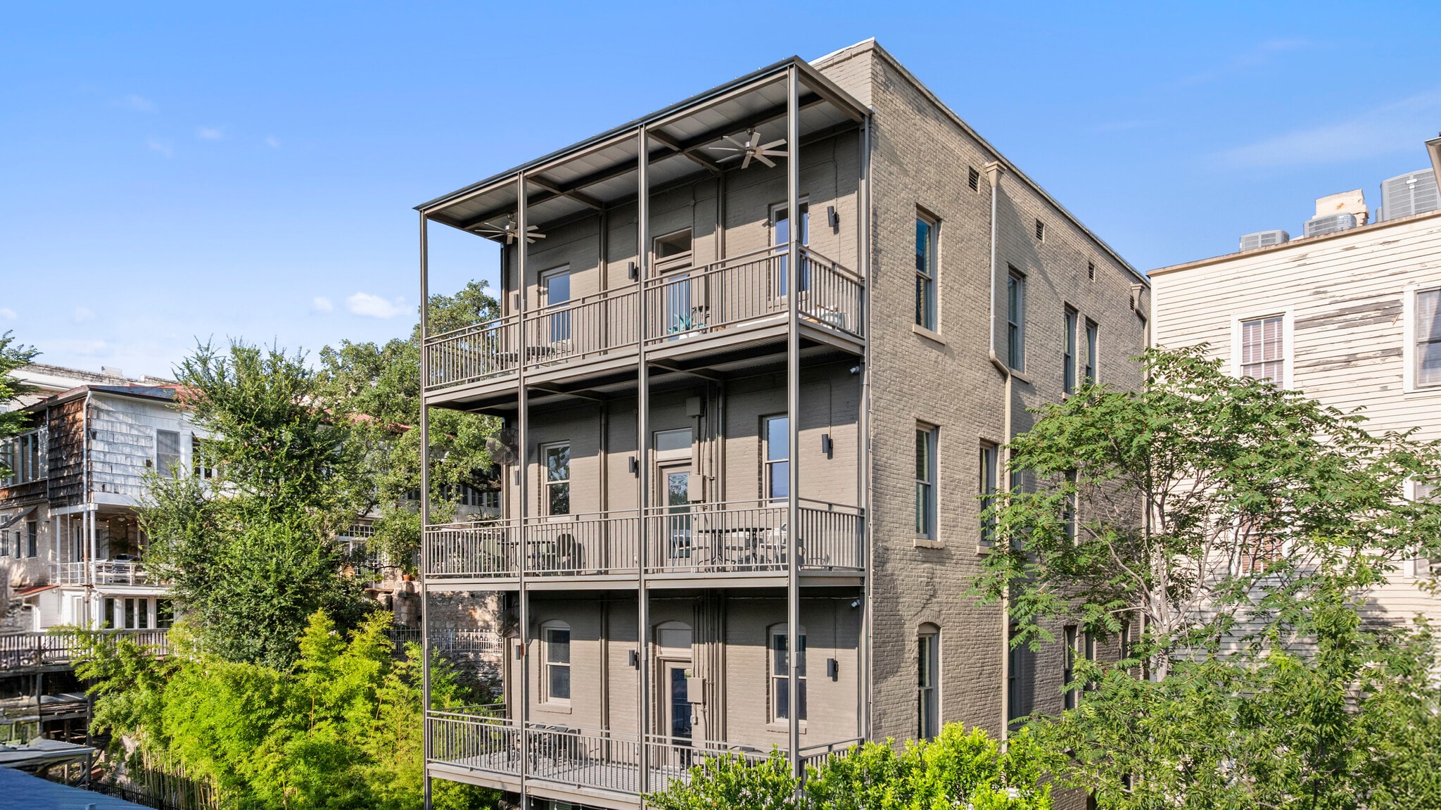 702 San Antonio St, Austin, TX à louer Photo du bâtiment- Image 1 de 50