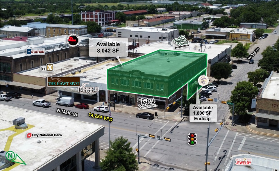 219-221 N Main St, Taylor, TX à louer - Photo du bâtiment - Image 3 de 7