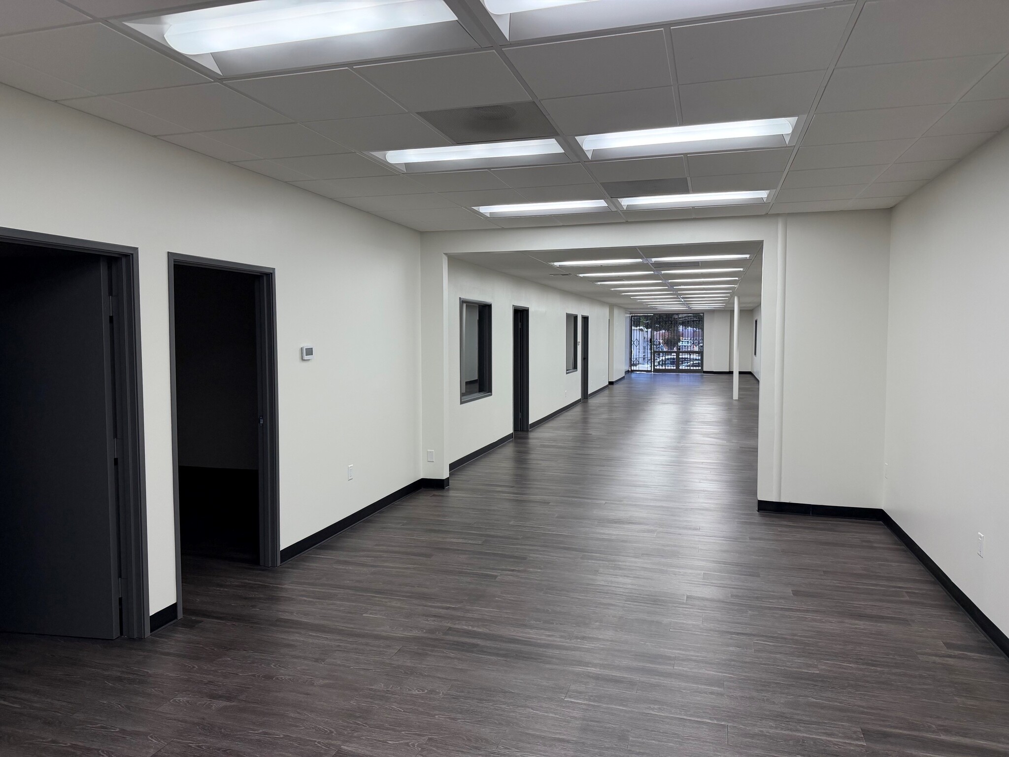 8320-8350 Isis Ave, Los Angeles, CA for lease Interior Photo- Image 1 of 4