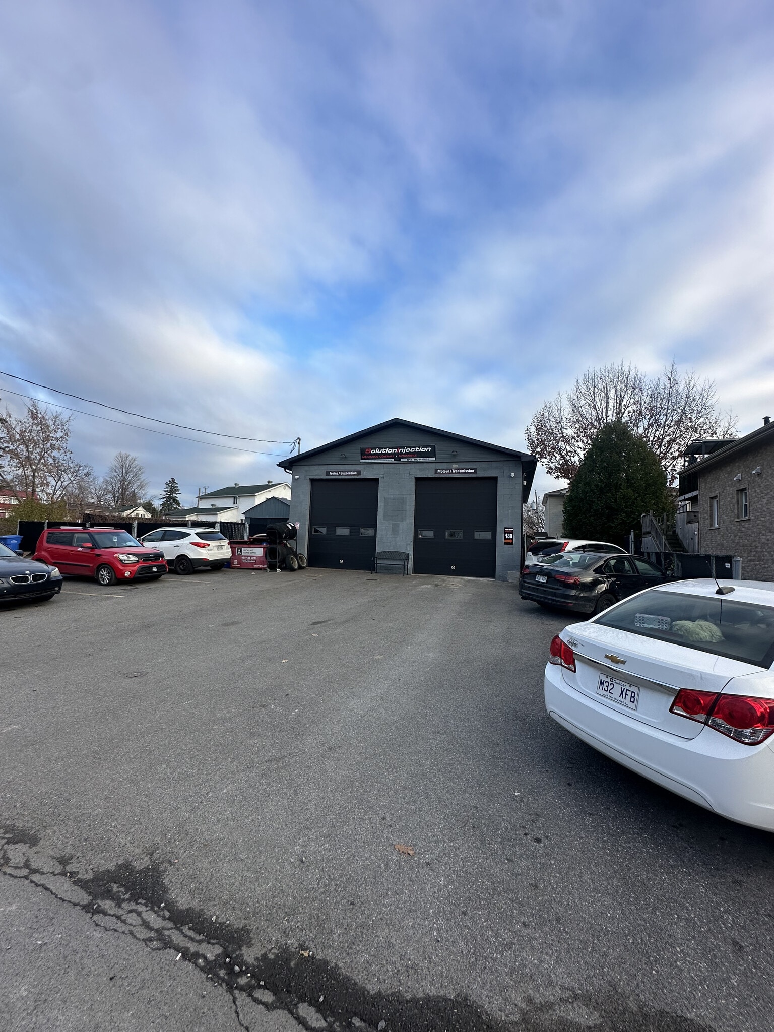 189 2e Av, L'Île-Perrot, QC for sale Primary Photo- Image 1 of 1