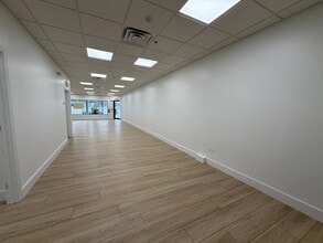 137 Epping Rd, Exeter, NH à louer Photo intérieure- Image 2 de 5